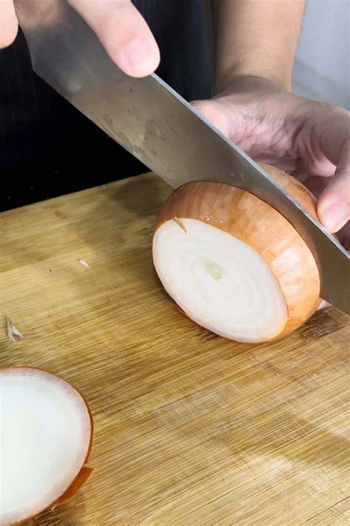 カレーの味を底上げする「玉ねぎの切り方」完全ガイド